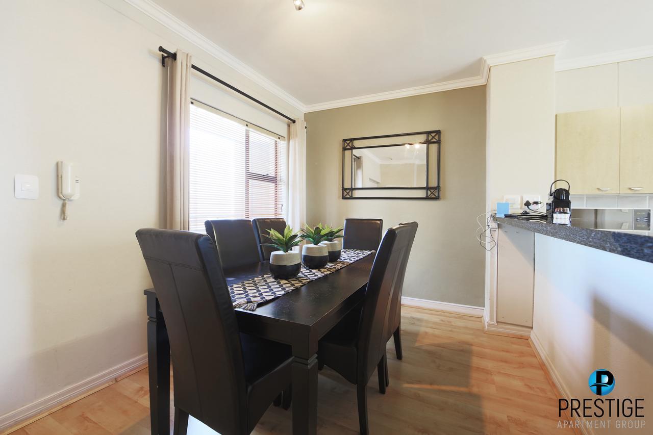 Prestige Apartments Sandton At Westpoint Johannesburg Eksteriør bilde